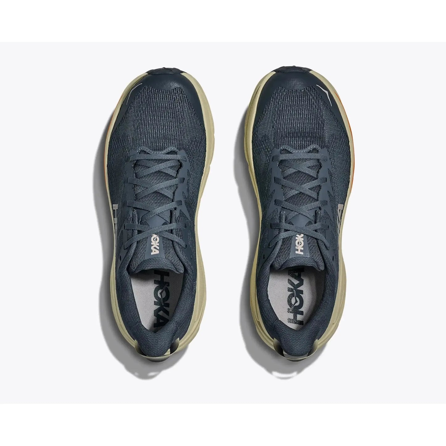 Hoka Challenger 8